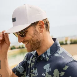Travis Mathew Favorite Hello Total-Eclipse Online